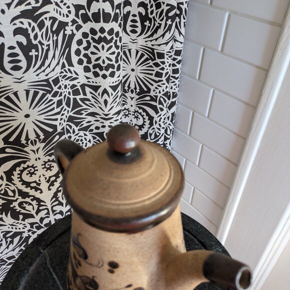 9" Netzi Pottery Teapot Mexico - Picture 6 of 6